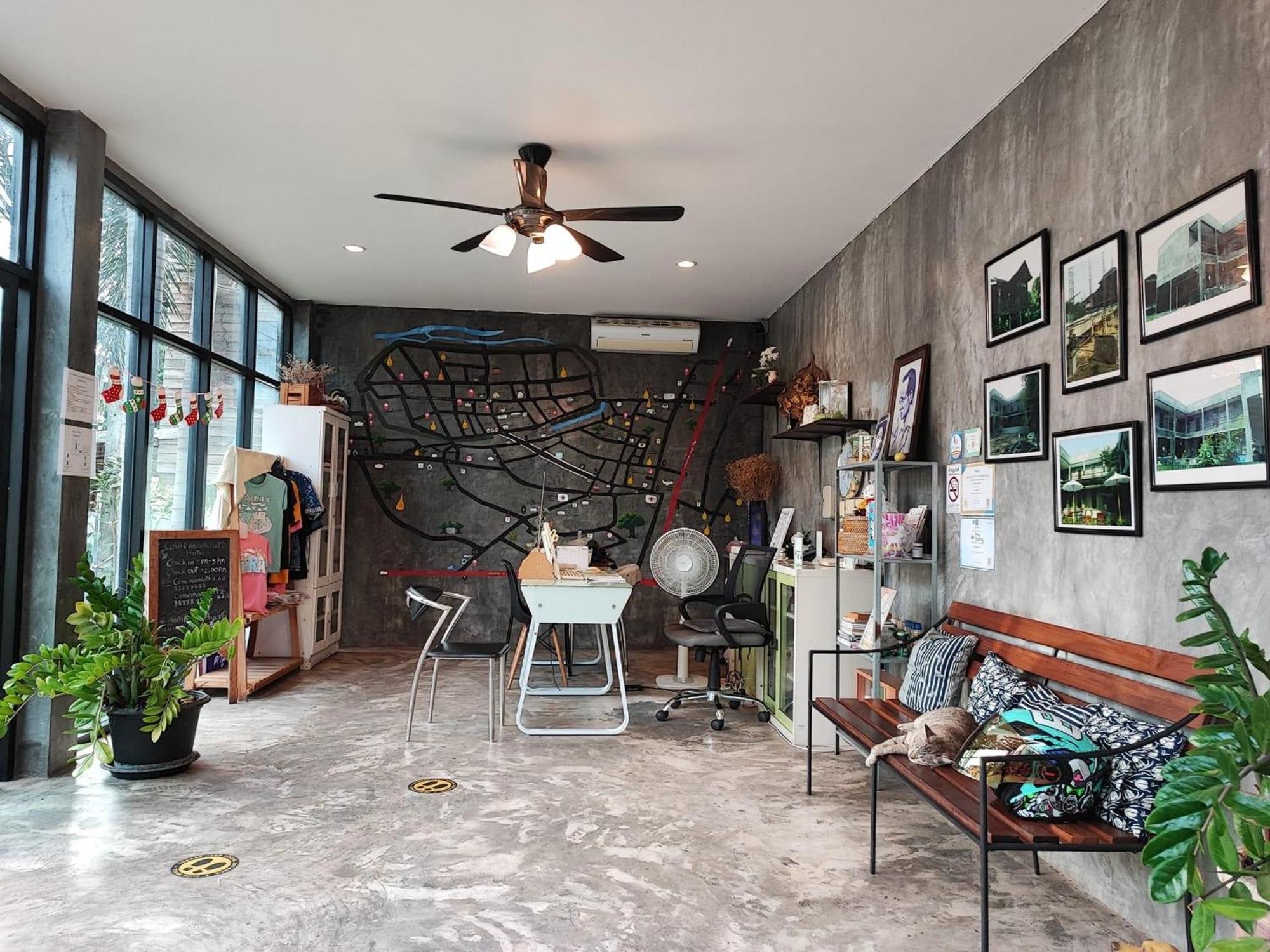 Come Moon Loft Hotel Phrae Zewnętrze zdjęcie
