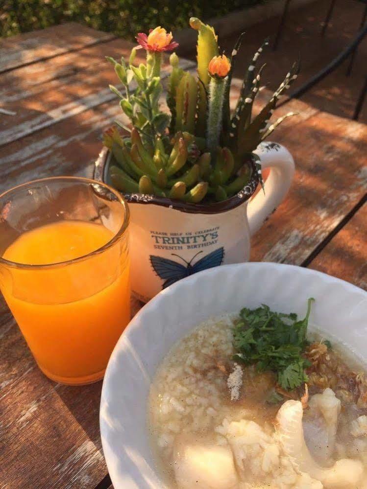 Come Moon Loft Hotel Phrae Zewnętrze zdjęcie